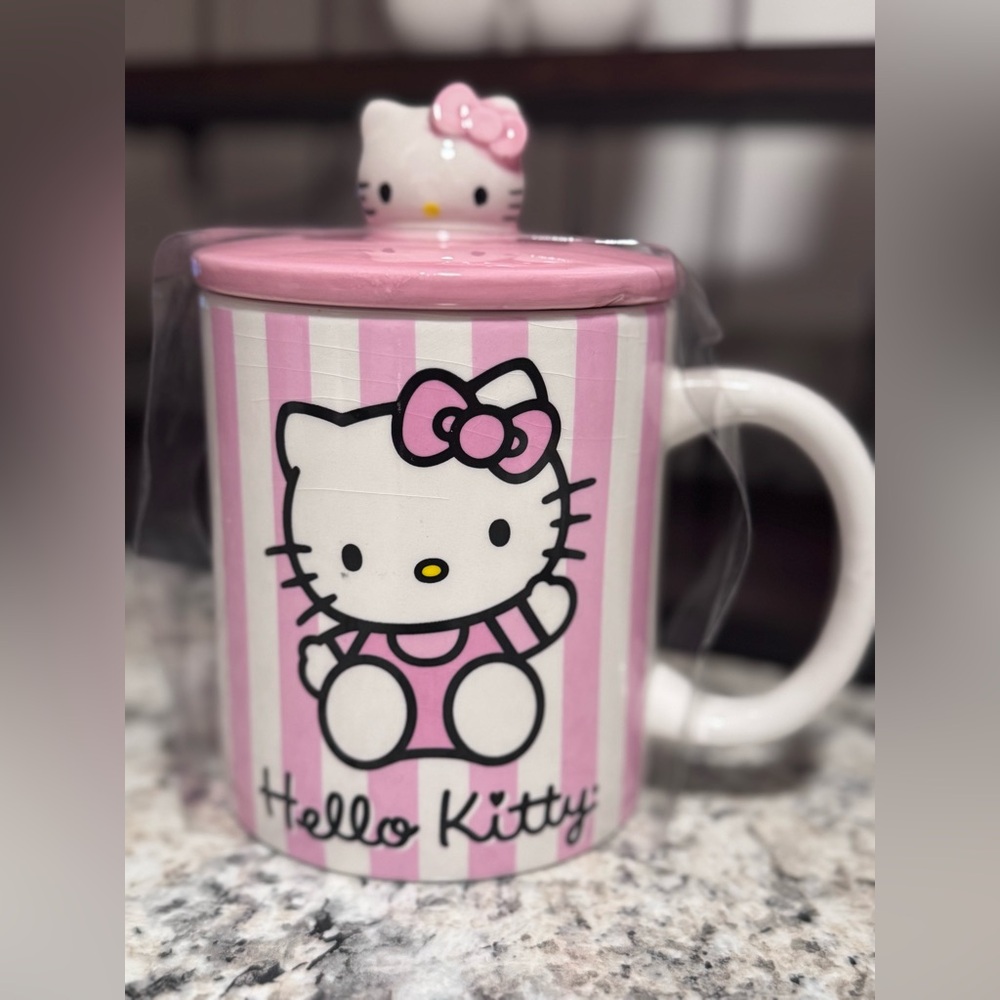 Hello Kitty topper mug
